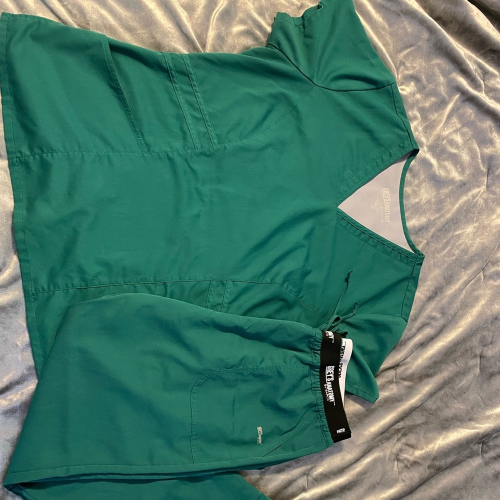 Greys anatomy scrubs